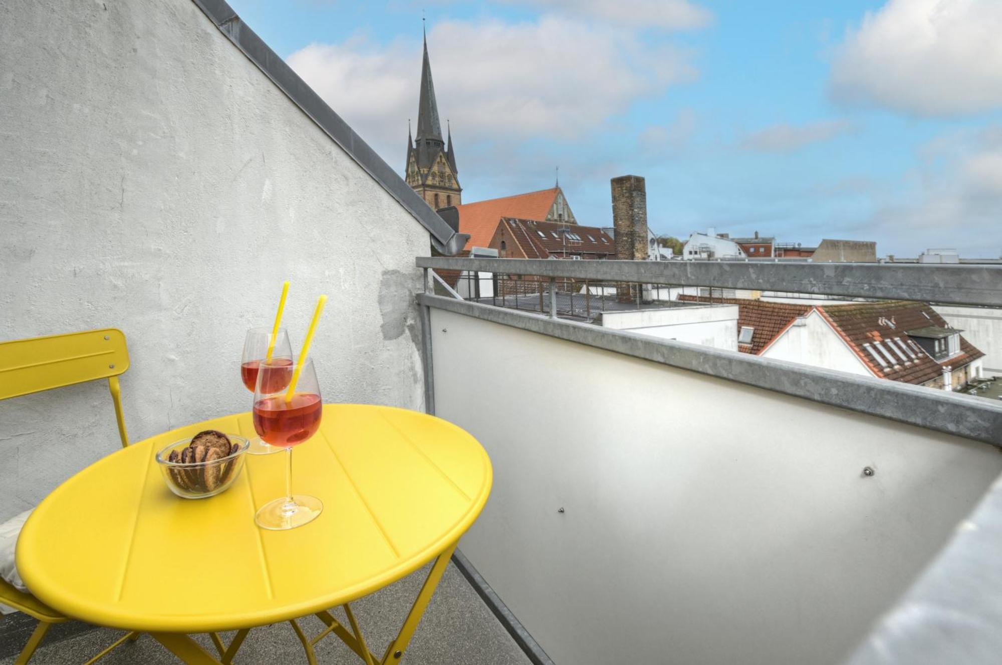 Mittendrin - Apartment Mit 2 Balkonen Sehr Zentral Flensburg Ngoại thất bức ảnh